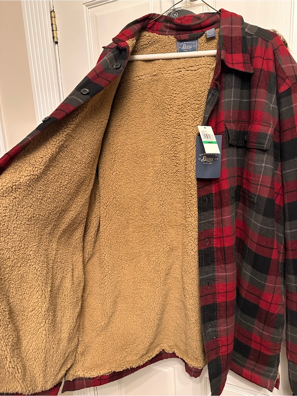 G.H. Bass & Co. Red and Black Plaid Sherpa-Lined Shirt Jacket smoke free home